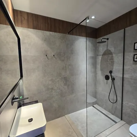 Luxury Guest house *